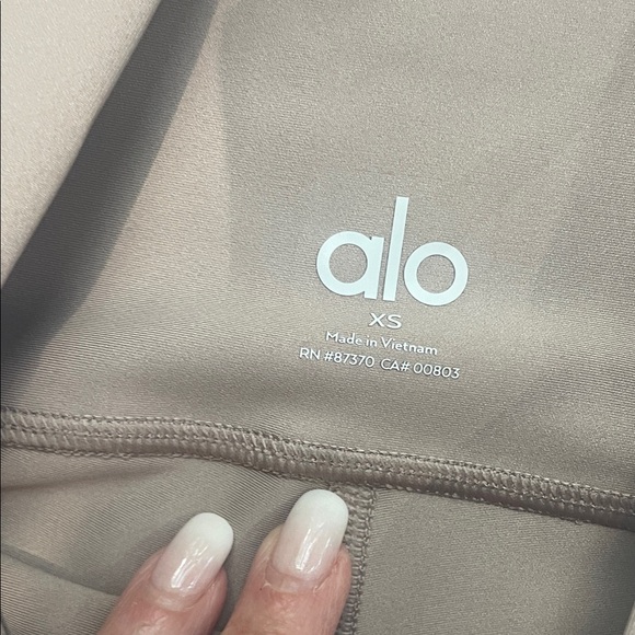 Alo High-Waisted airlift Taupe Leggings 7/8 length NWT - Picture 3 of 4
